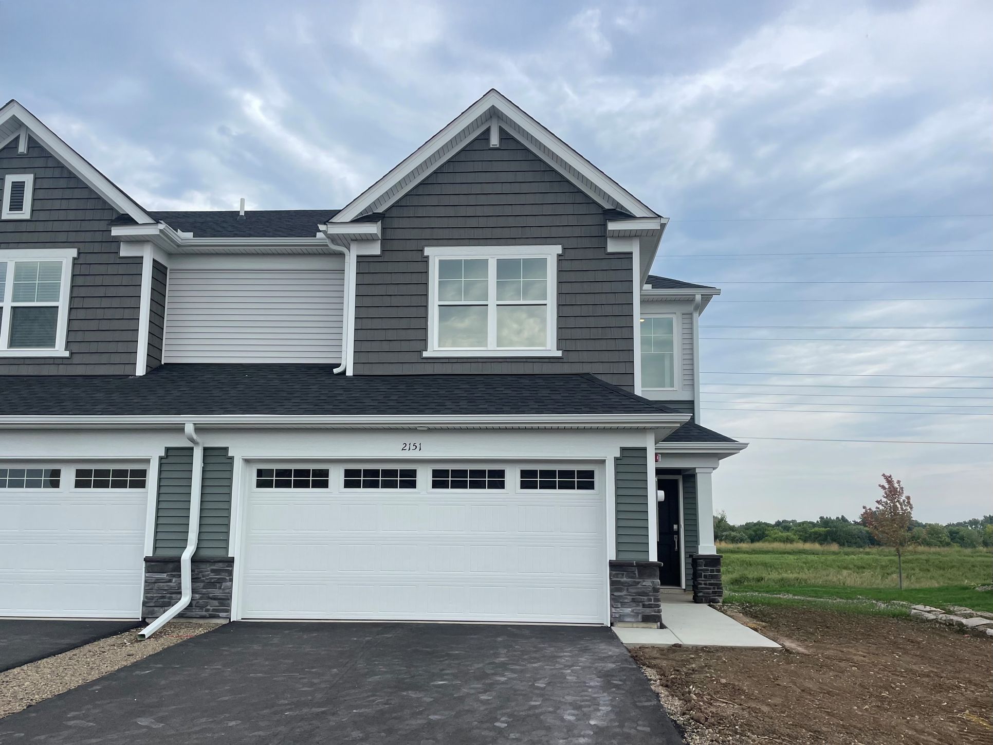 Exterior:2151 copy