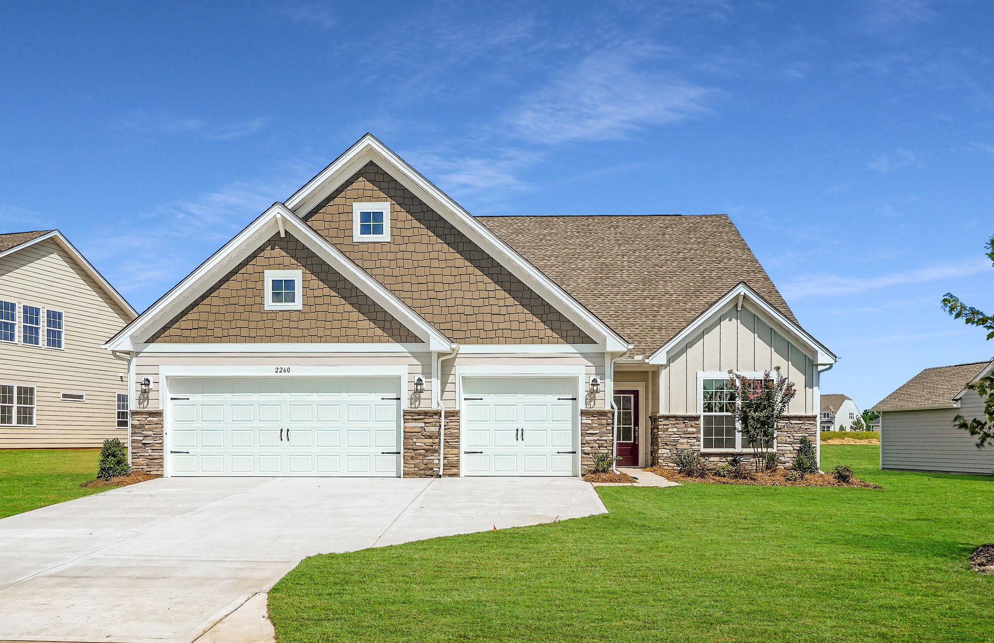 Exterior:2260 Moon Crest Road Print Quality 001 01 Exterior Front Edit