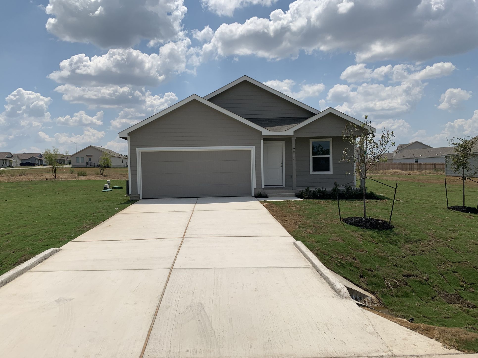 Exterior:12917 Eastland Front