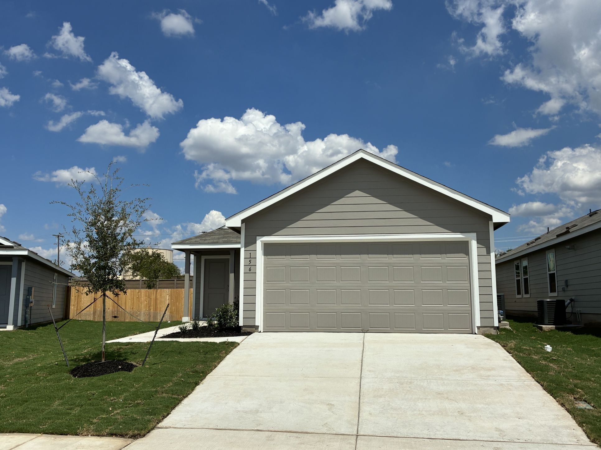 Exterior:IMG 0867