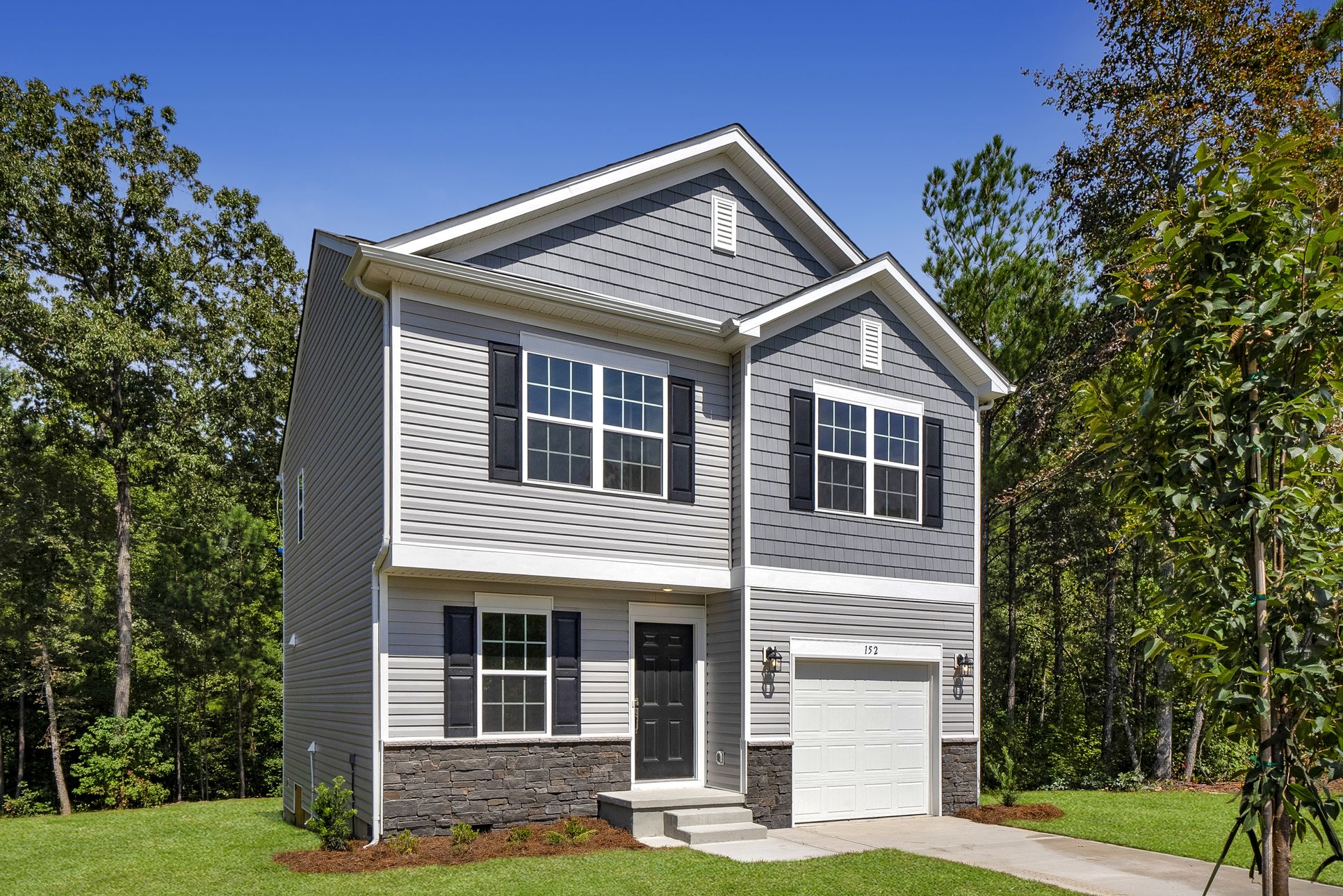 Exterior:Raglins Oakmont 84