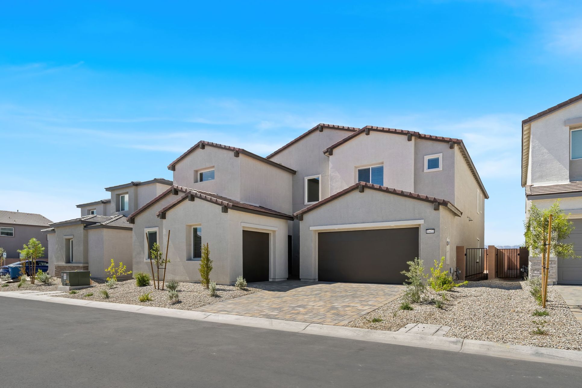 Exterior:Decano Benjamin Exterior