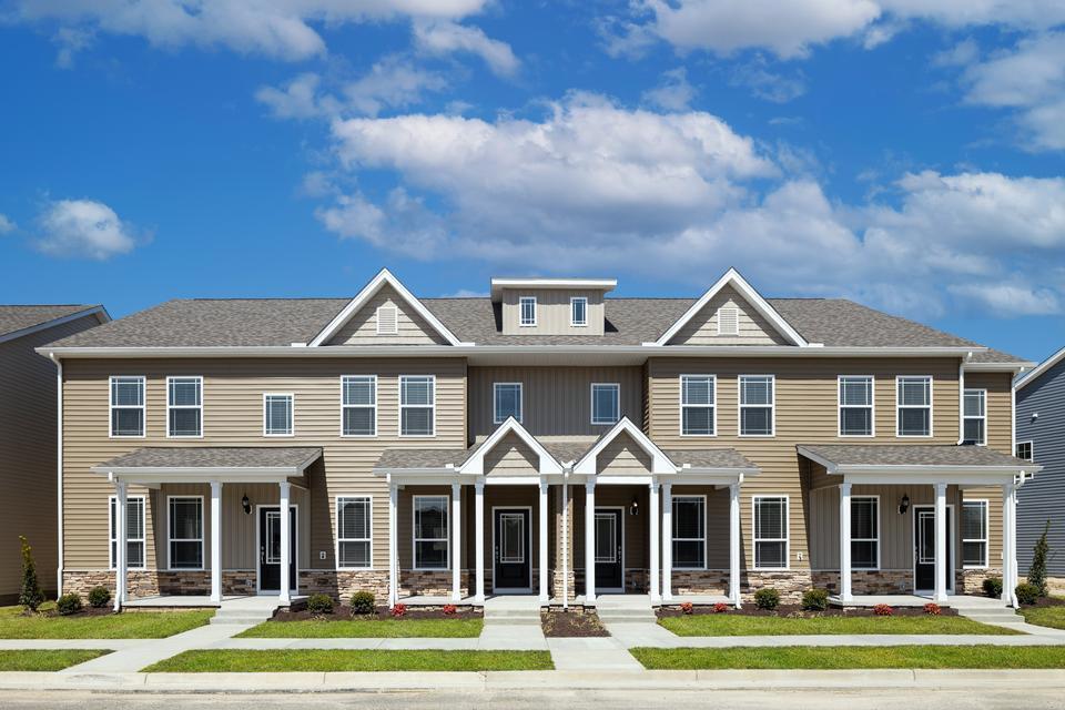 Townhomes at Huntington Pointe by LGI Homes:Four stunning townhome plans are offered, featuring upgraded kitchens, 3 to 4 bedrooms, game rooms and attached garages! 