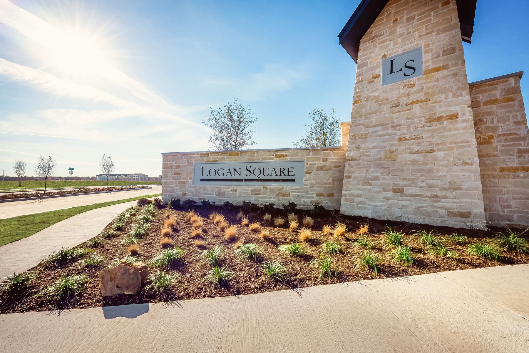LGI Homes at Logan Square:The gorgeous entry monument at Logan Square.