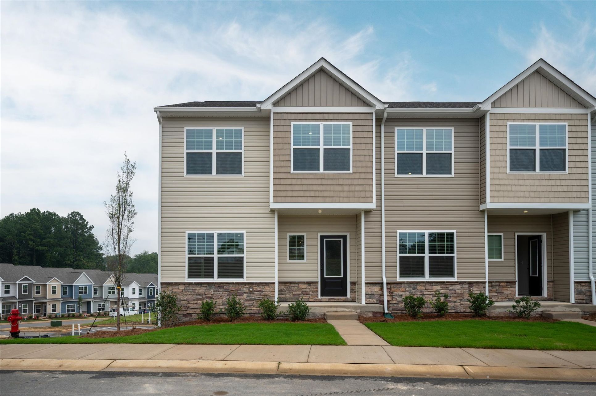 The Holly townhome:The Holly townhome