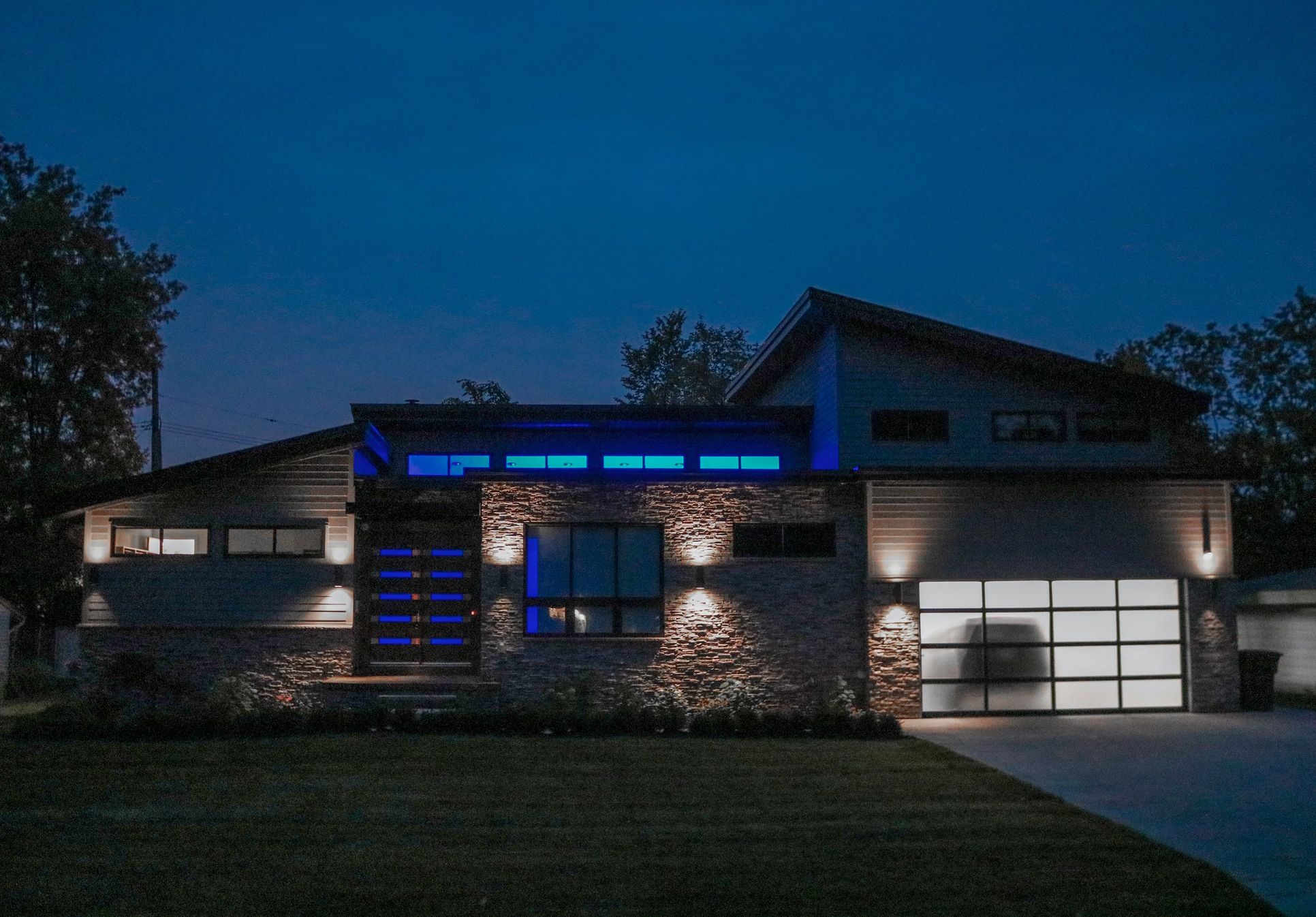 Live Well Custom Homes.,48067