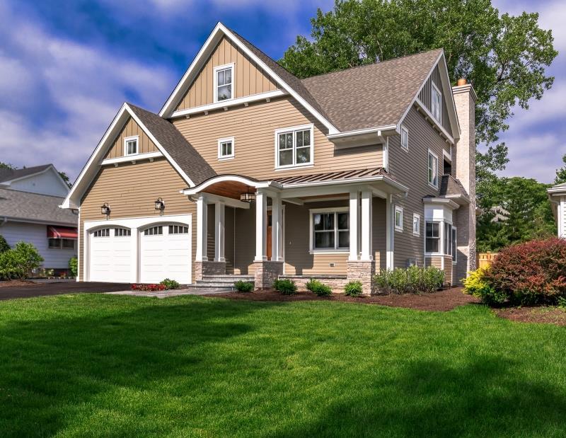 LM Custom Homes,60527
