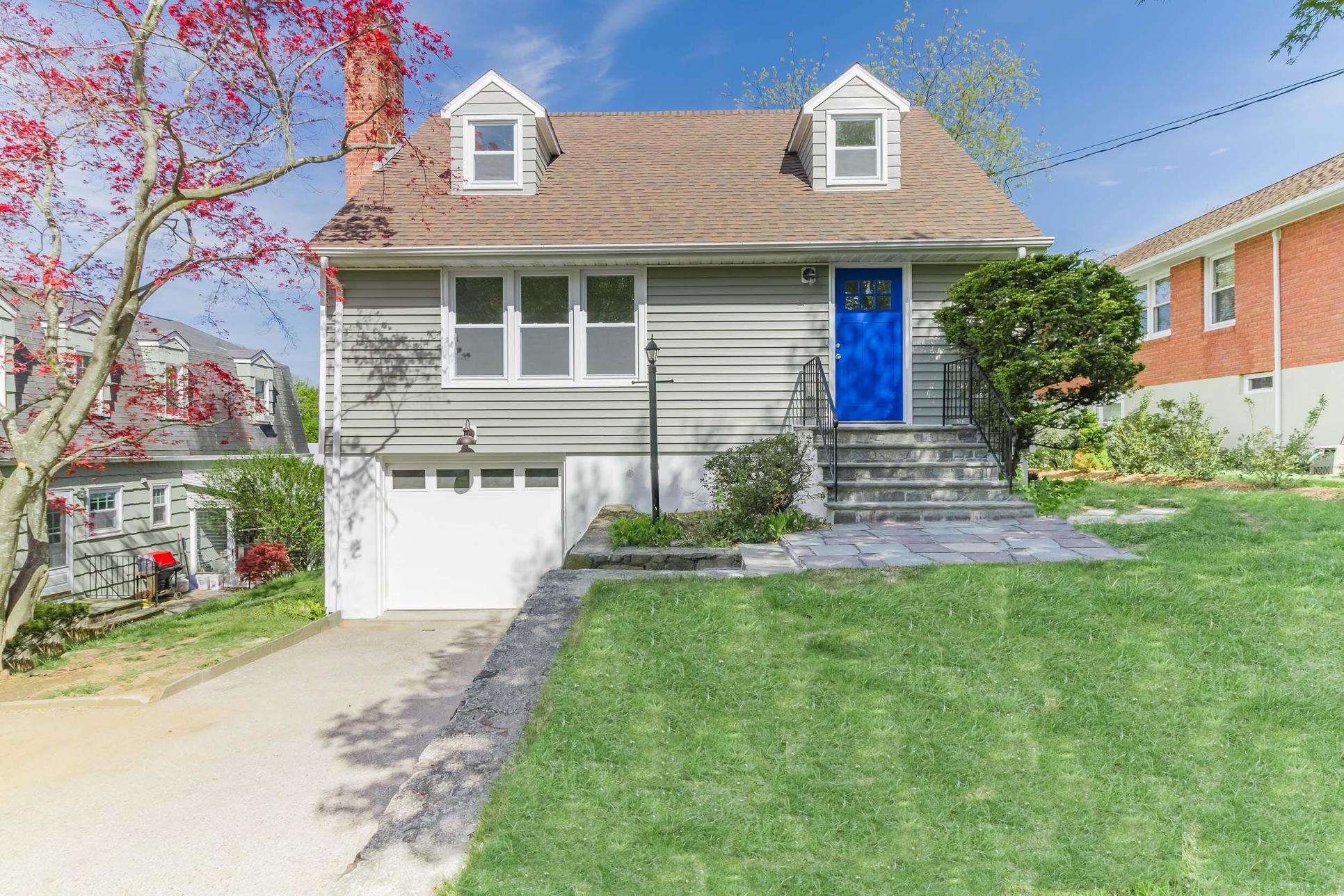 LNI Homes,10520
