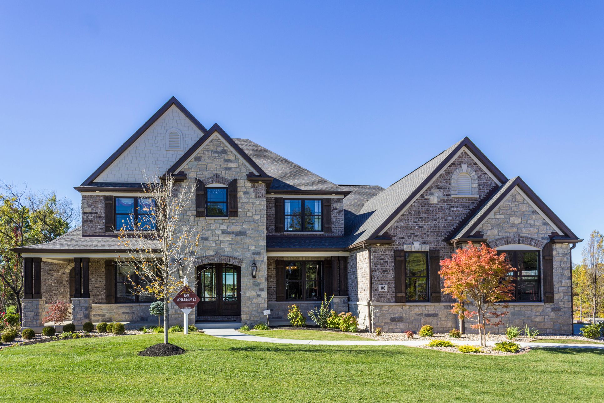 Raleigh Decorated Display