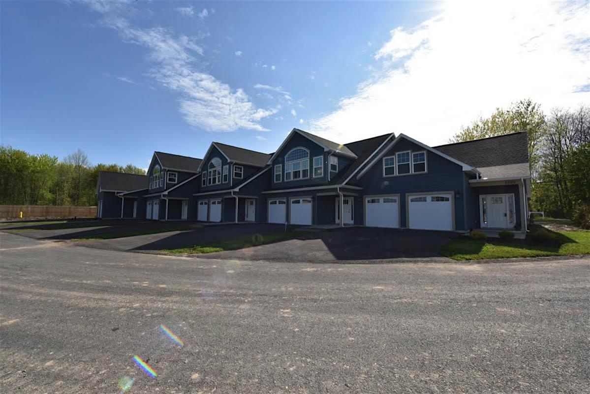 Landings at Maple Bay,13039