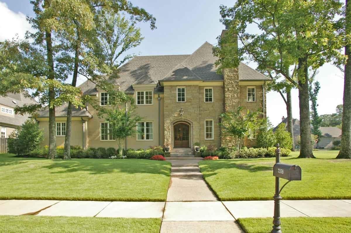 Lowell Hays Construction,38138