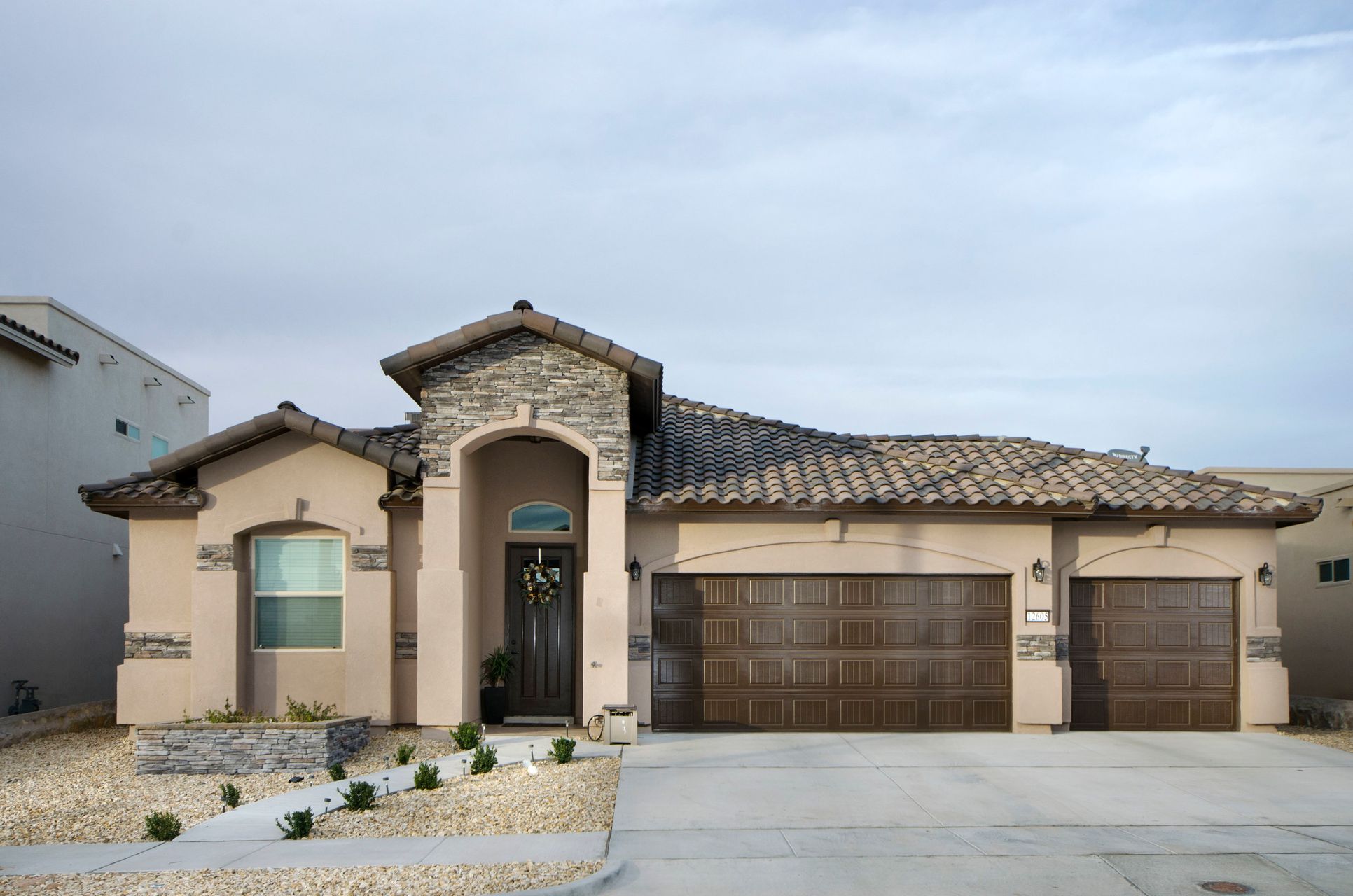 Mesquite Trails,79928