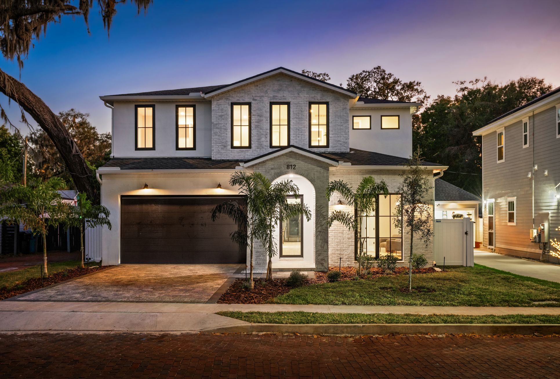 LUIH Luxury Homes - College Park :Community Image