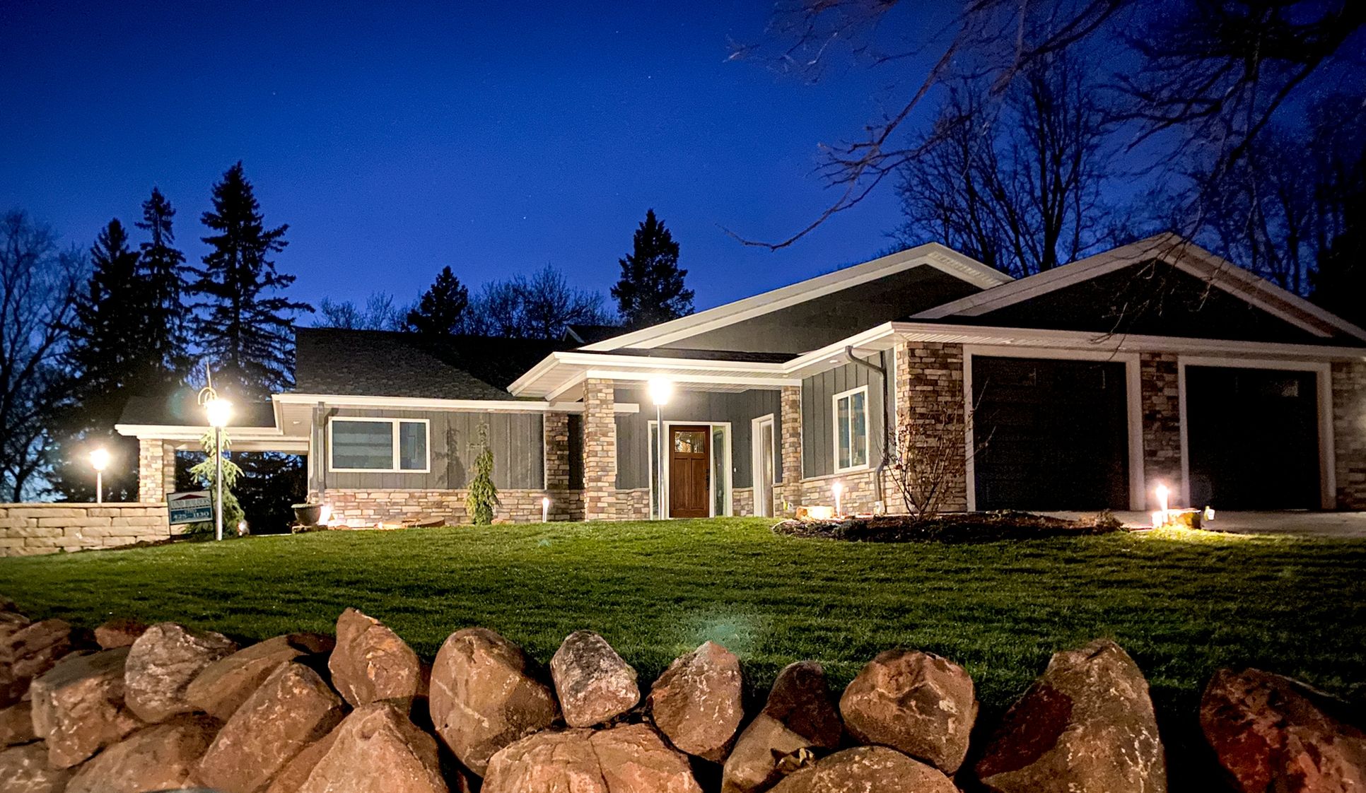 Lund Builders Inc,54022
