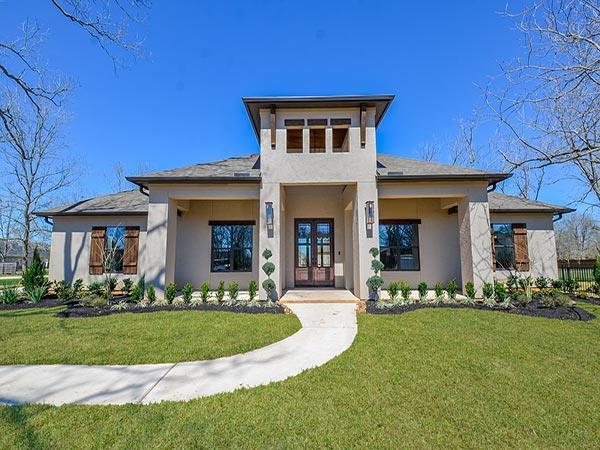 Makena Custom Builders,77441