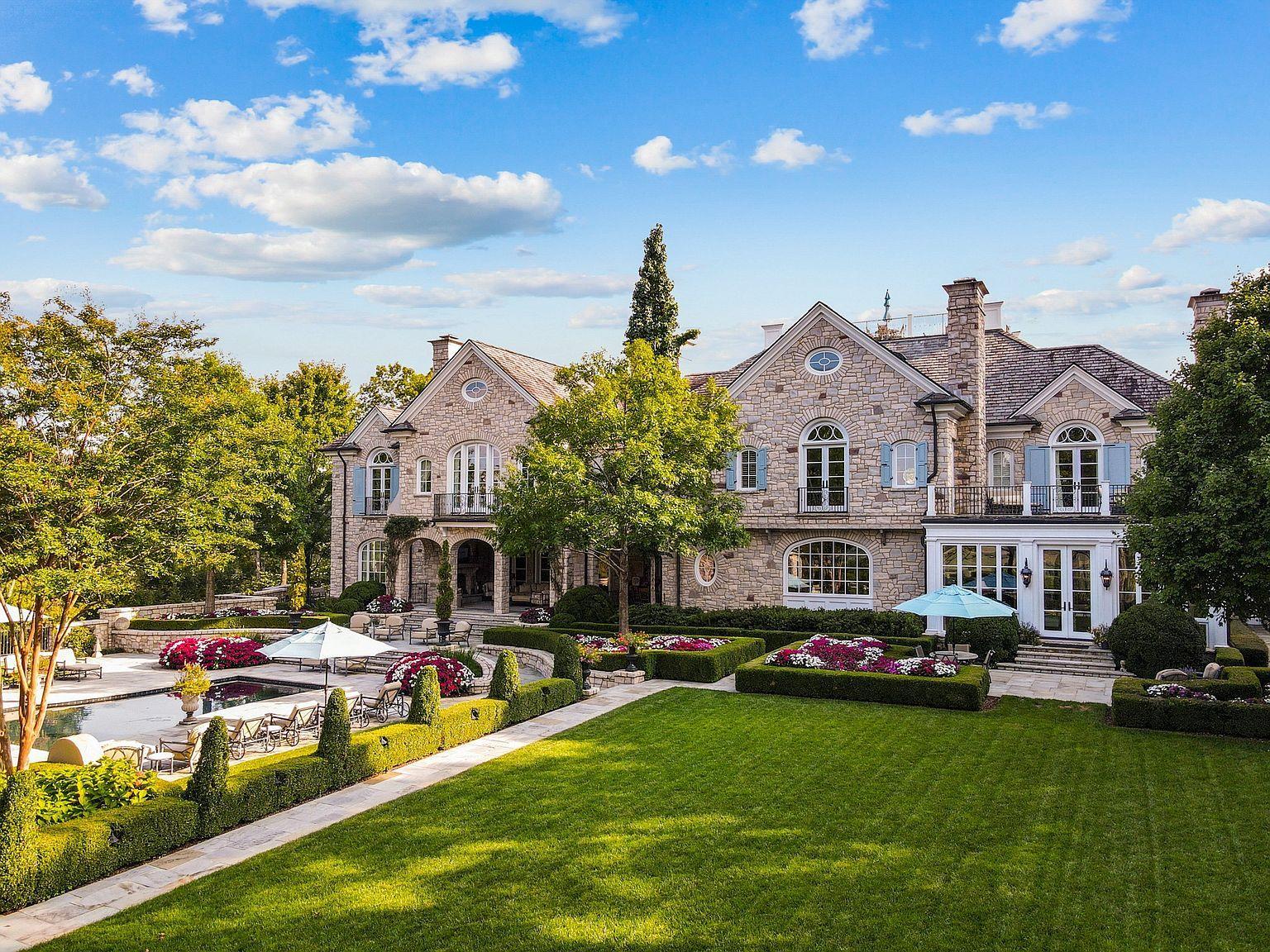 Mark Poe Builders,37205