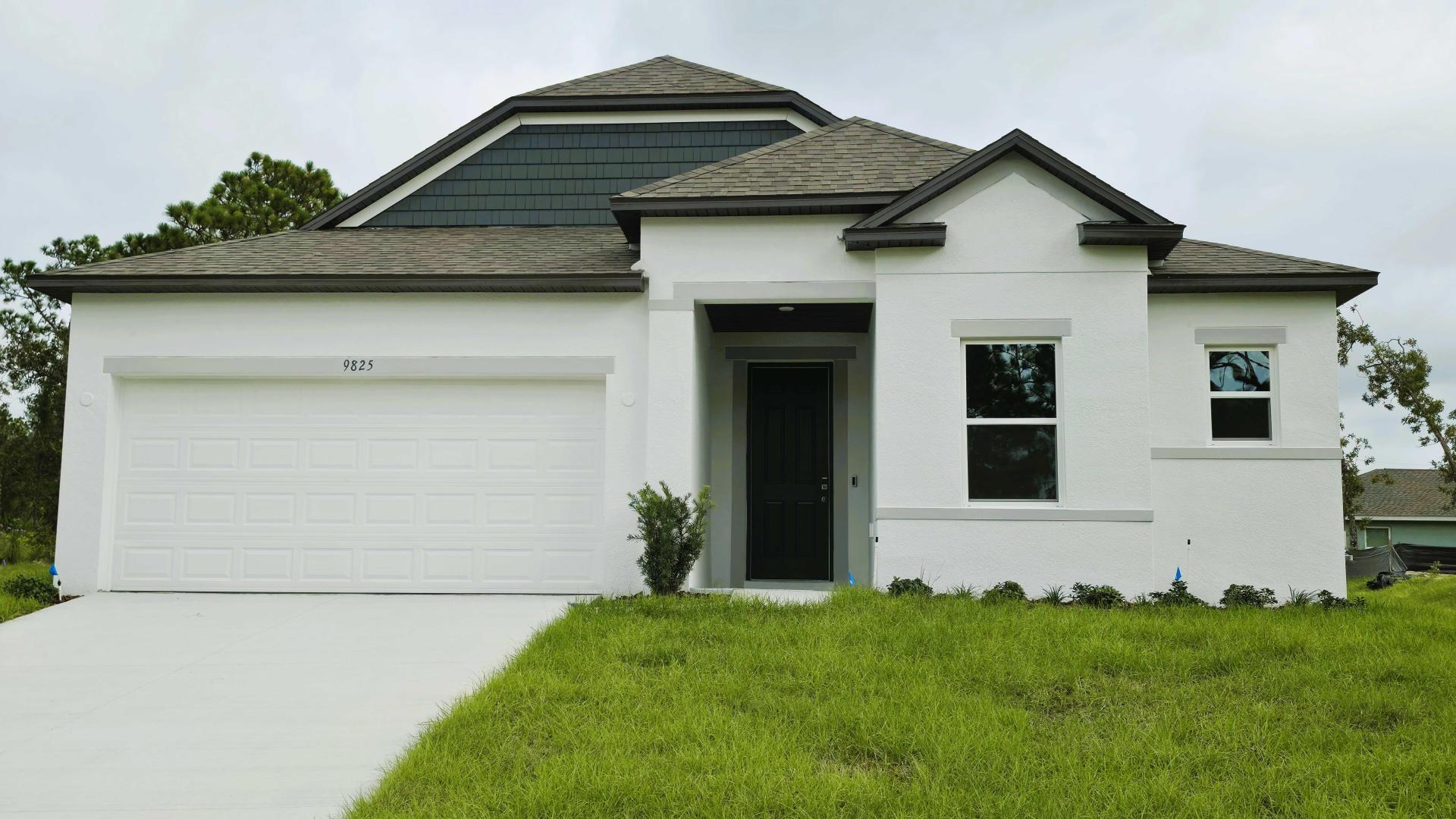 Exterior:Street View