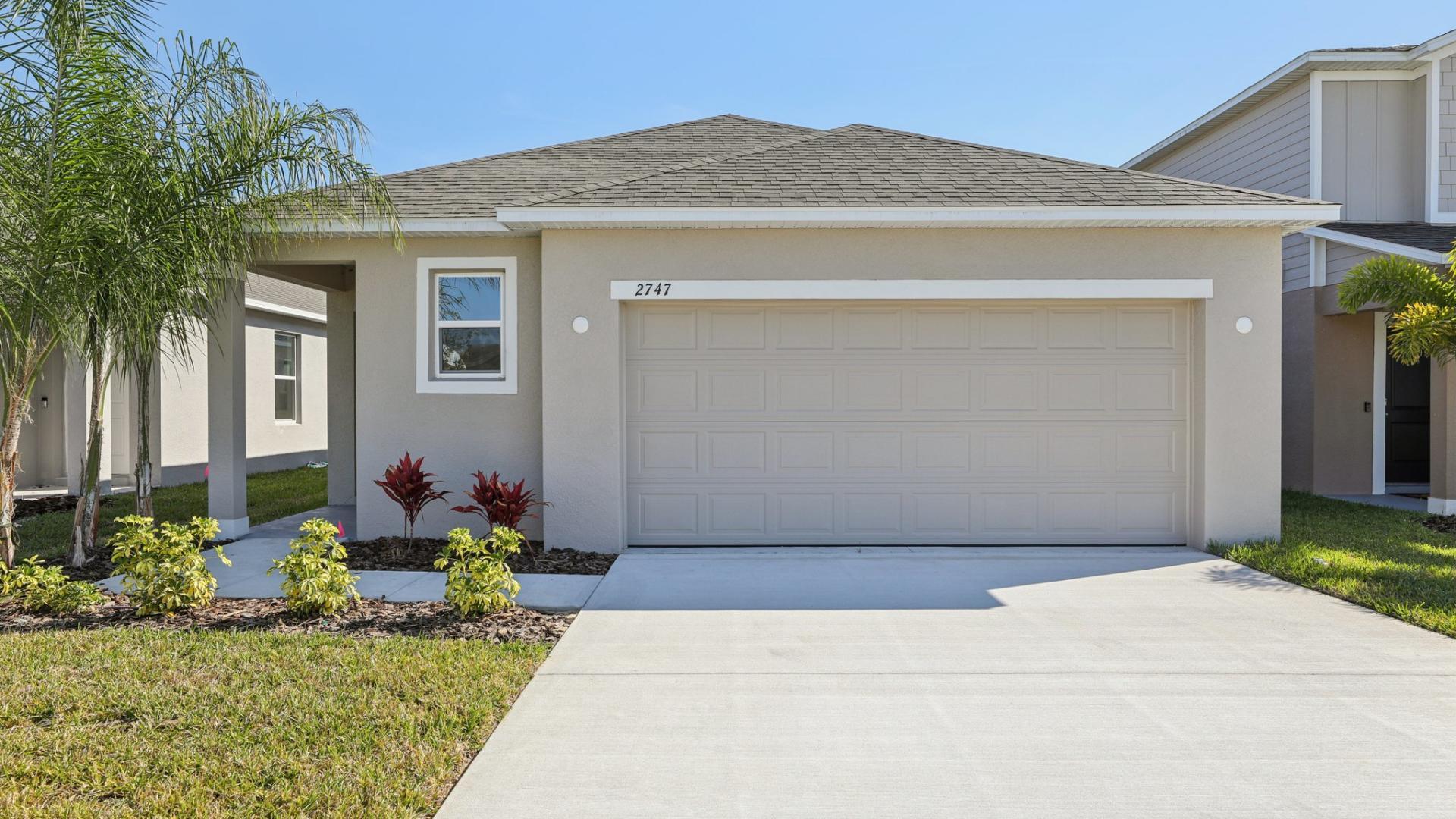 Exterior:Street View