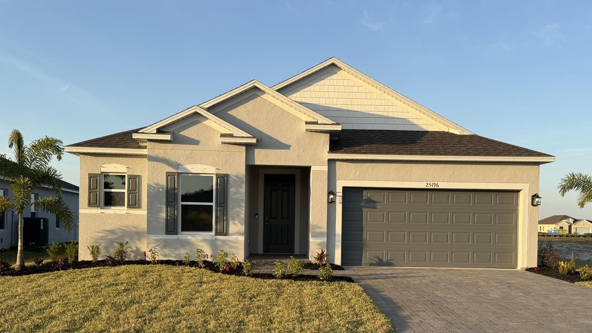 Exterior:Street View