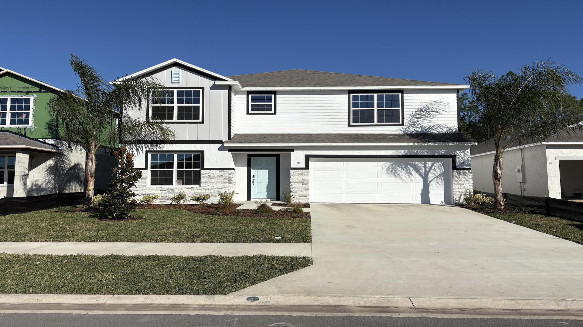 Exterior:Street View