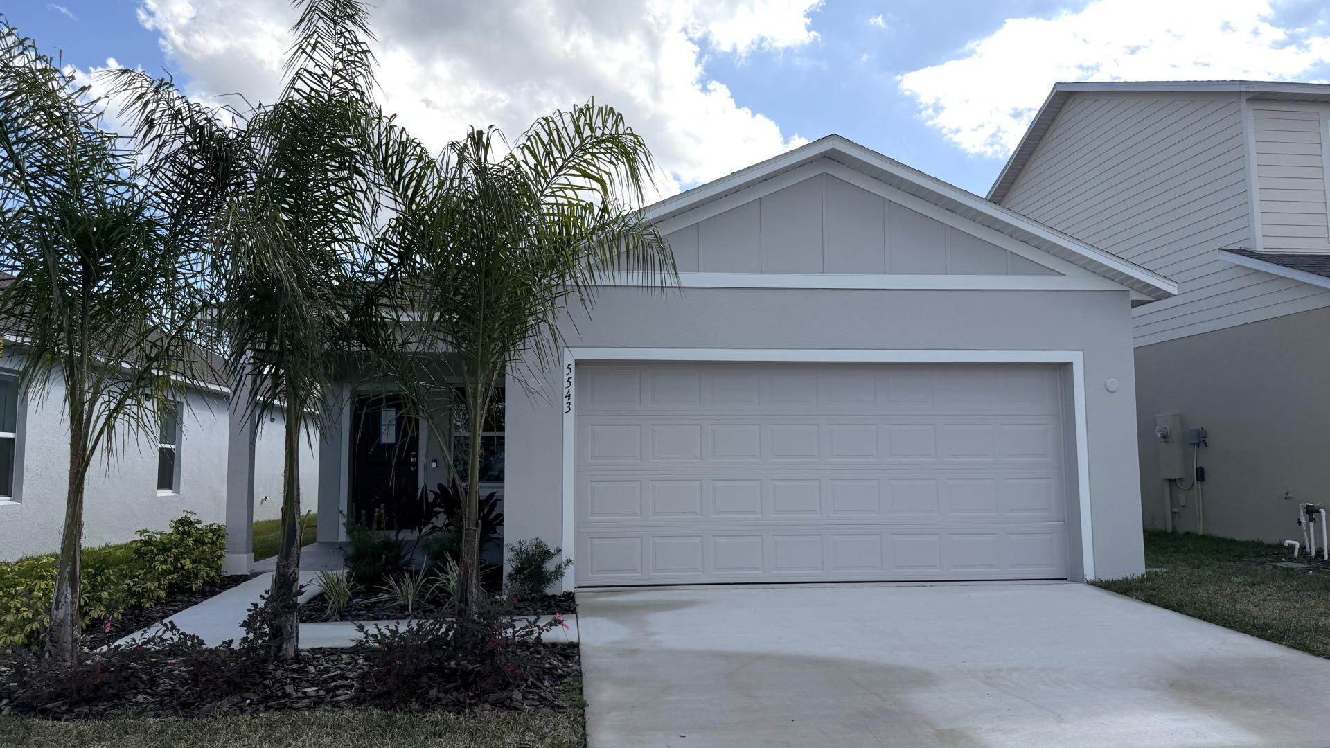 Exterior:Street View