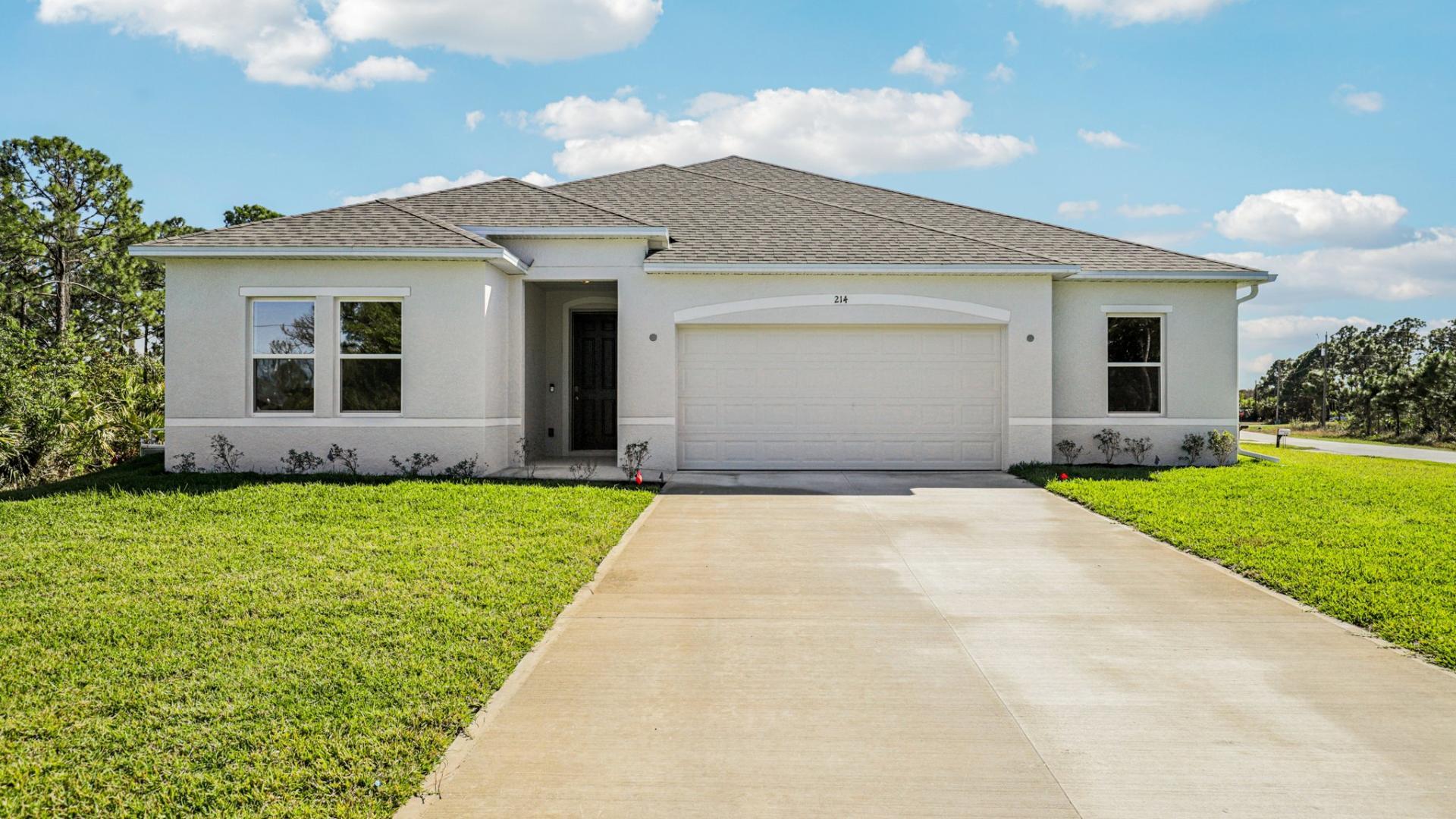 Exterior:Street View