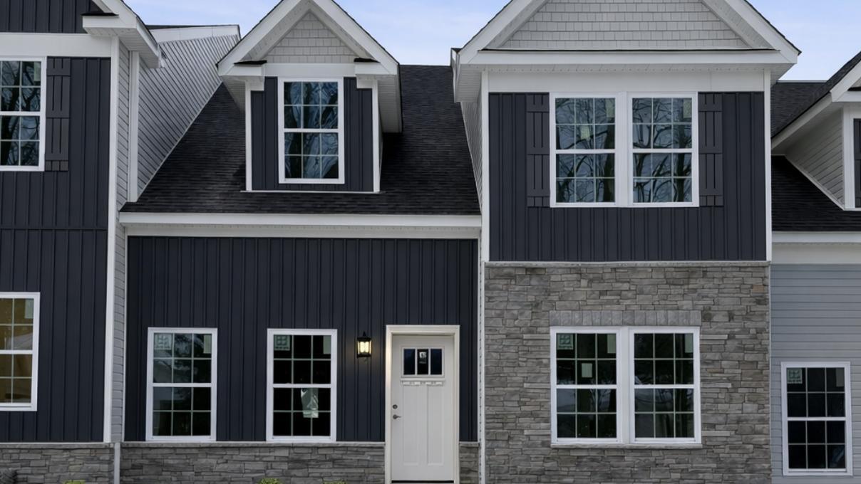 Exterior:Street View