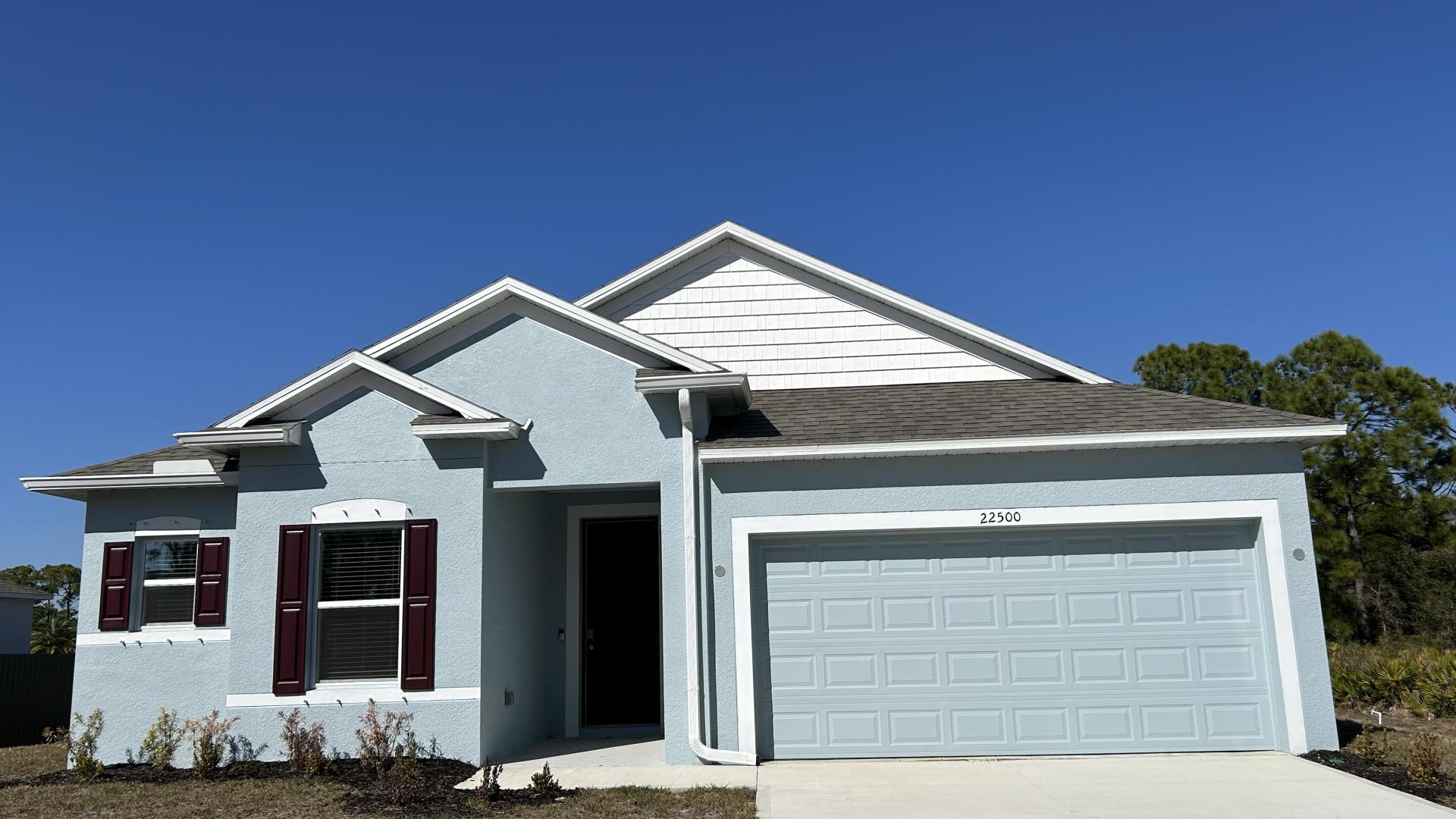 Exterior:Street View