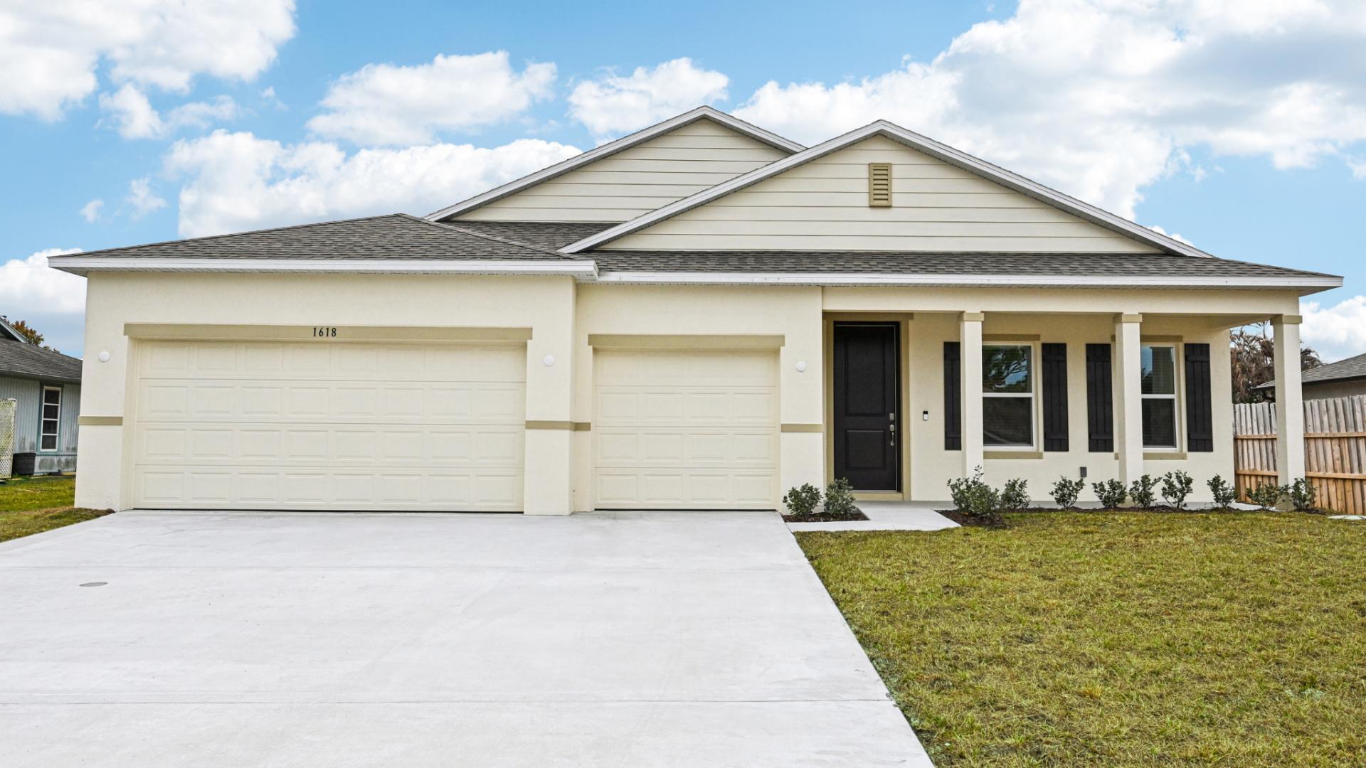 Exterior:Street View