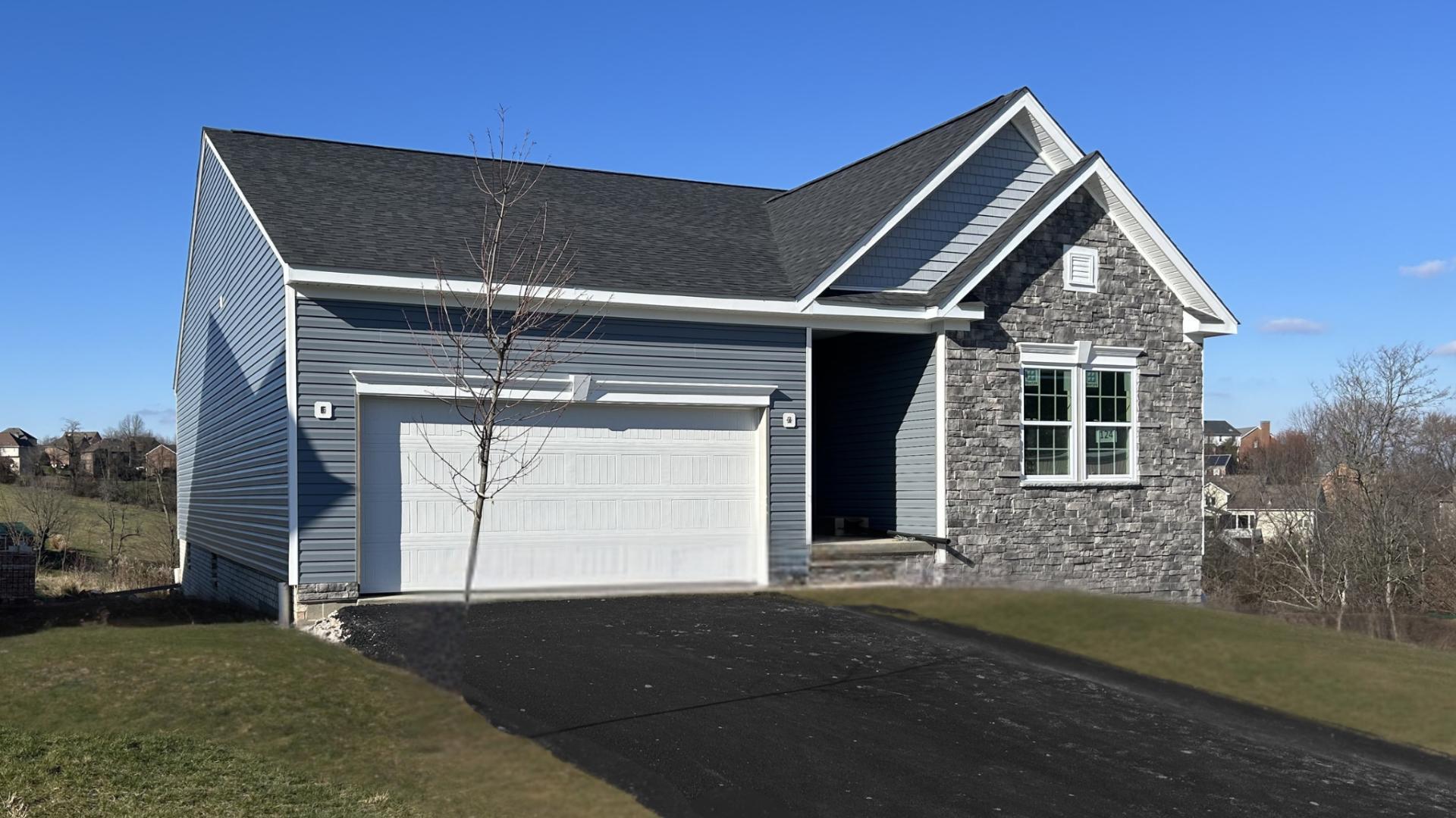 Exterior:Street View