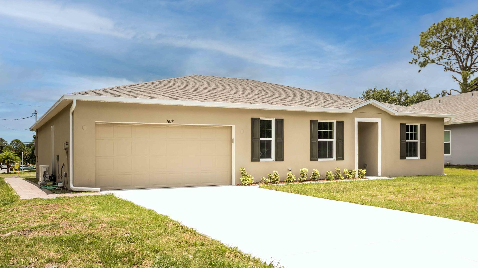 Find the perfect homesite for your family at Sebastian Highlands!