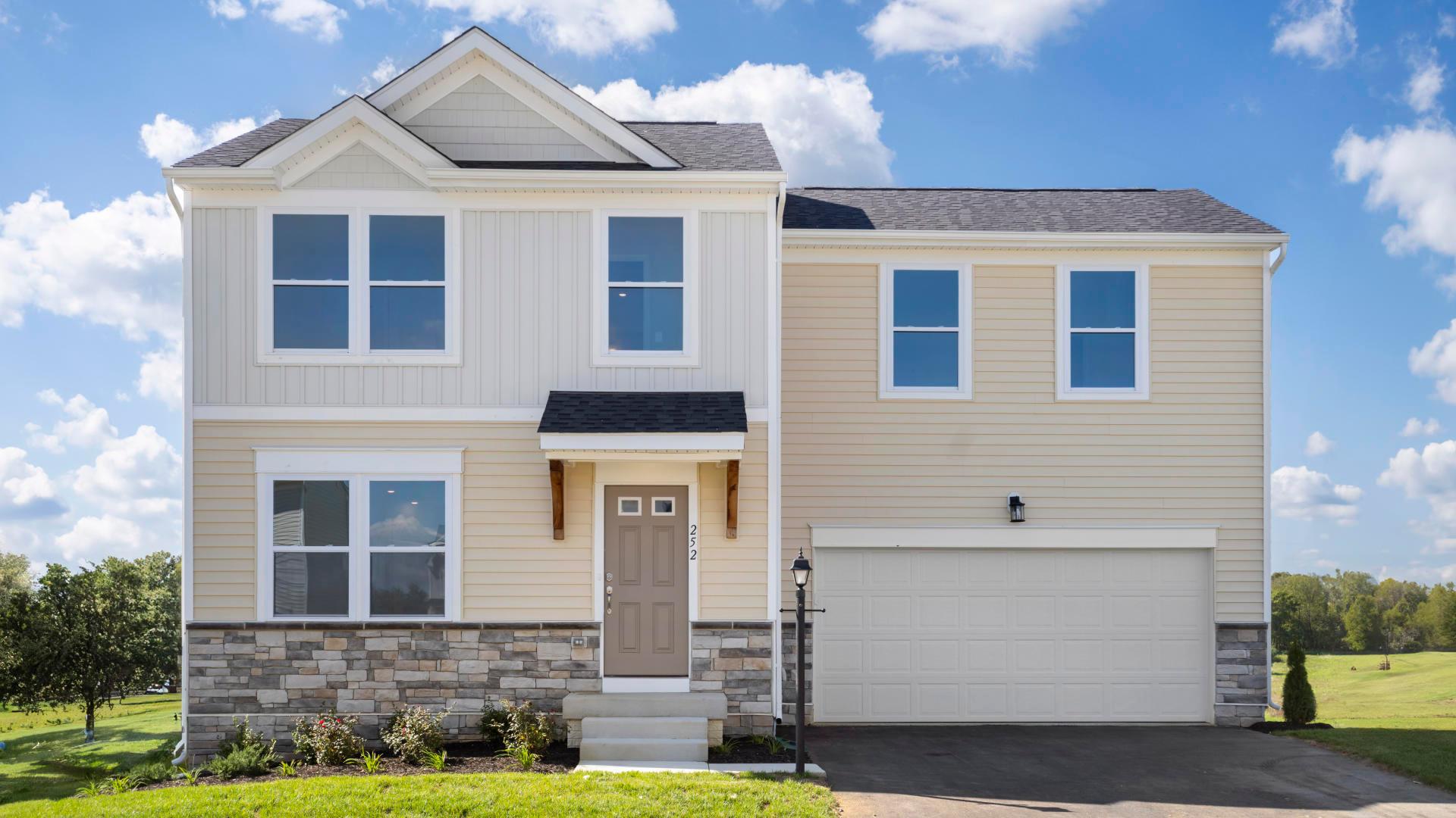 Exterior:Elevation: X