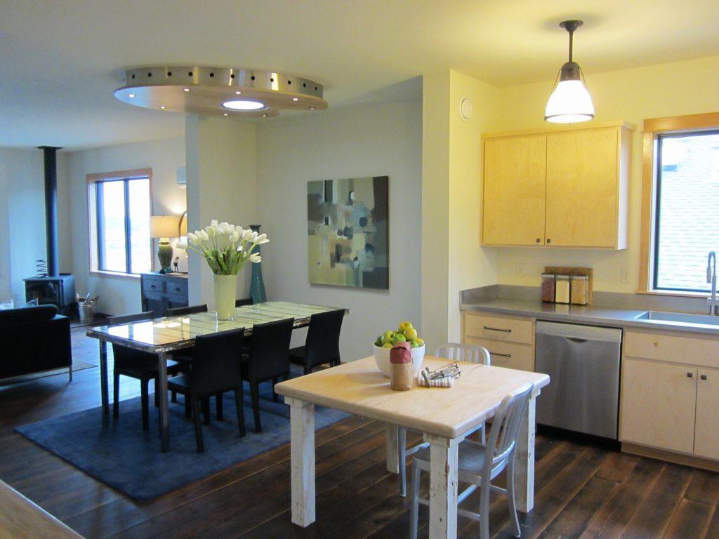 Martha Rose Construction,98284