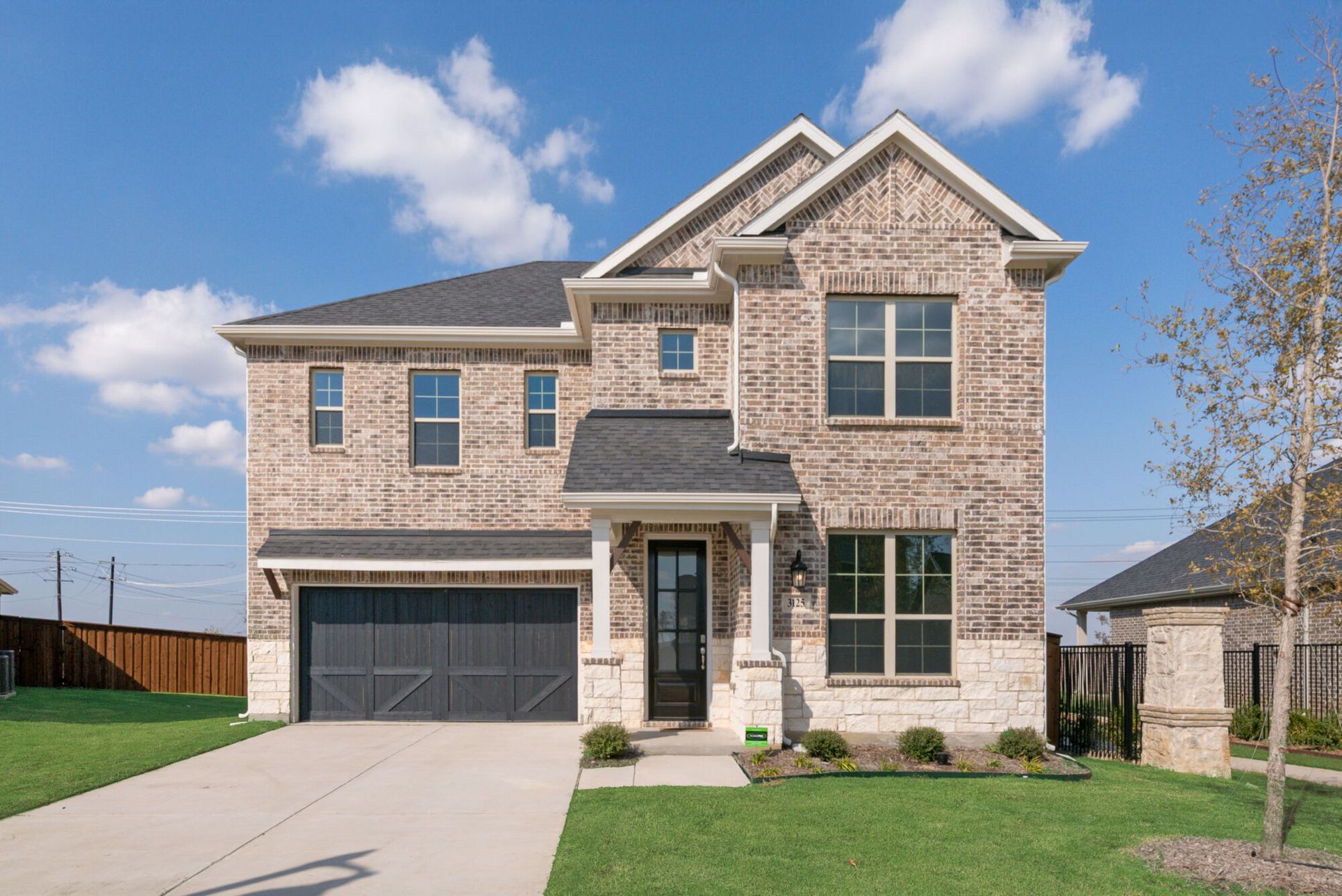 Exterior:The Julieta - Hill Country 2 Elevation