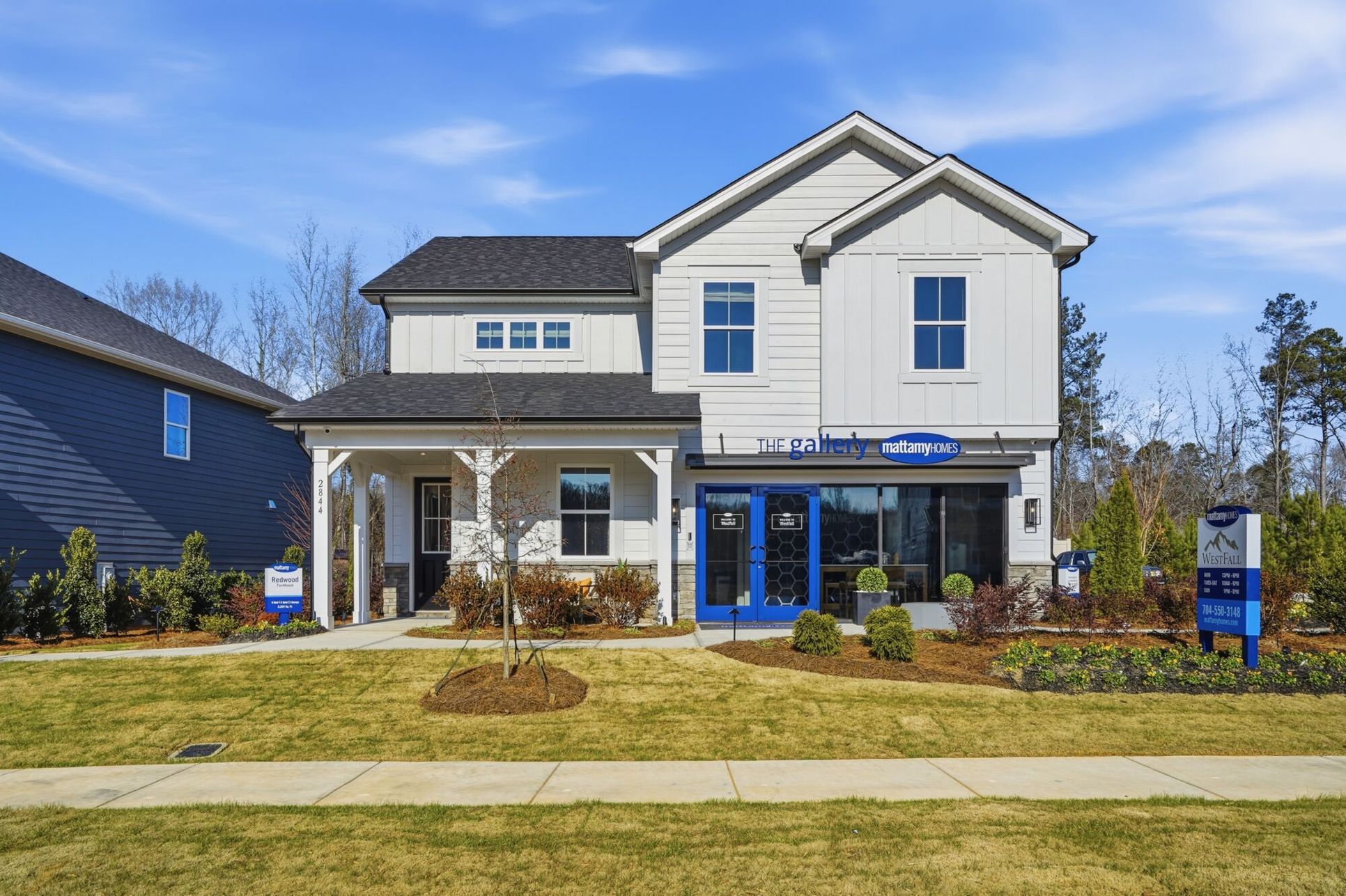 Exterior:Redwood Model front exterior