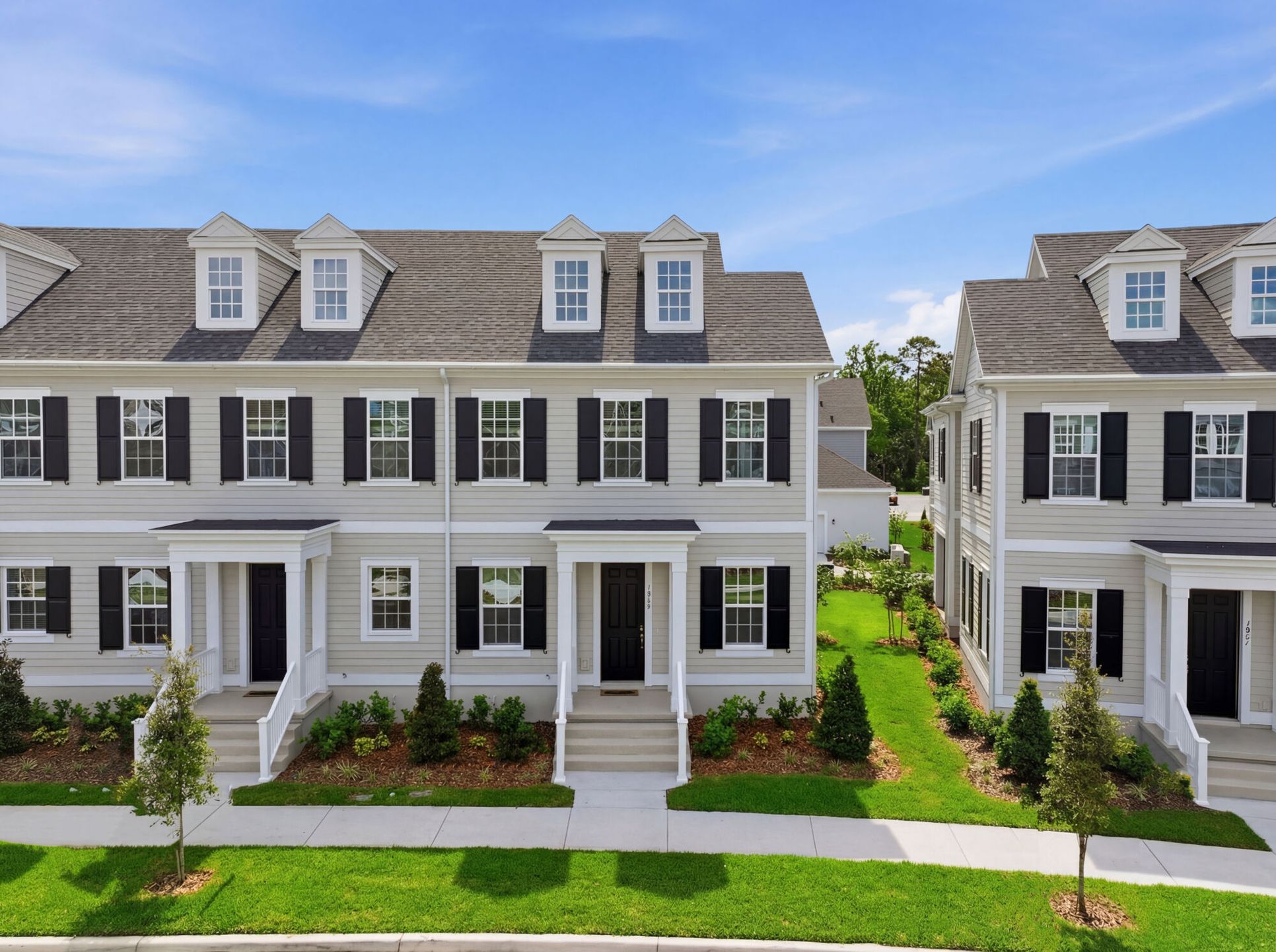 Exterior:Colonial