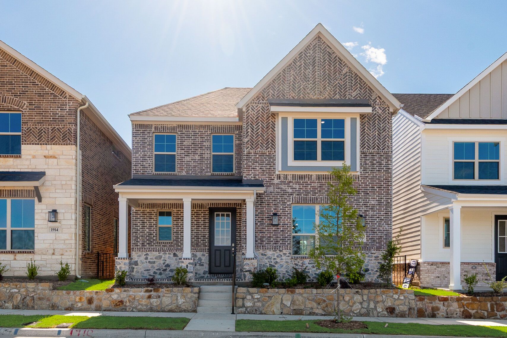 Exterior:Front Elevation