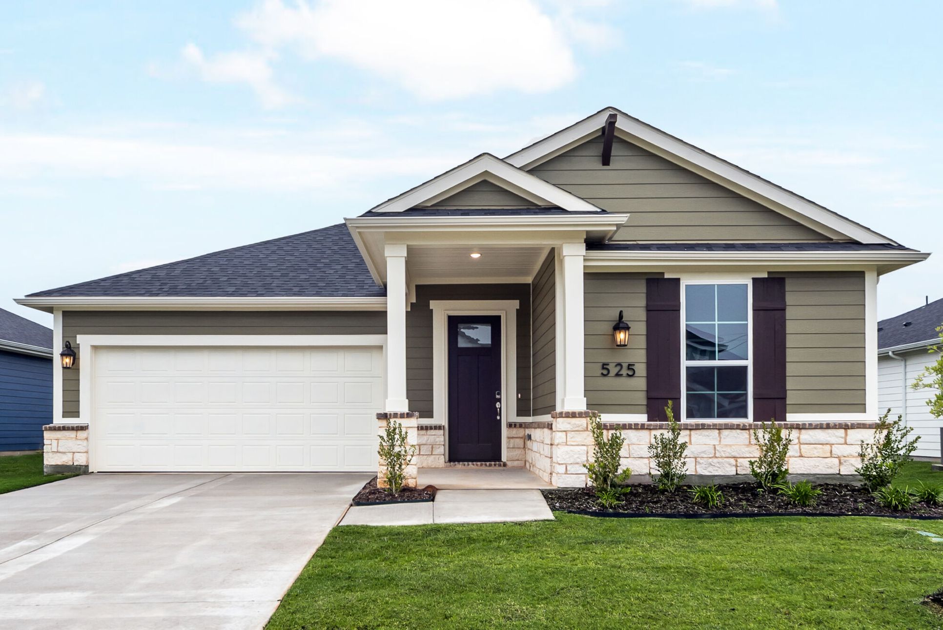 Exterior:Front Elevation