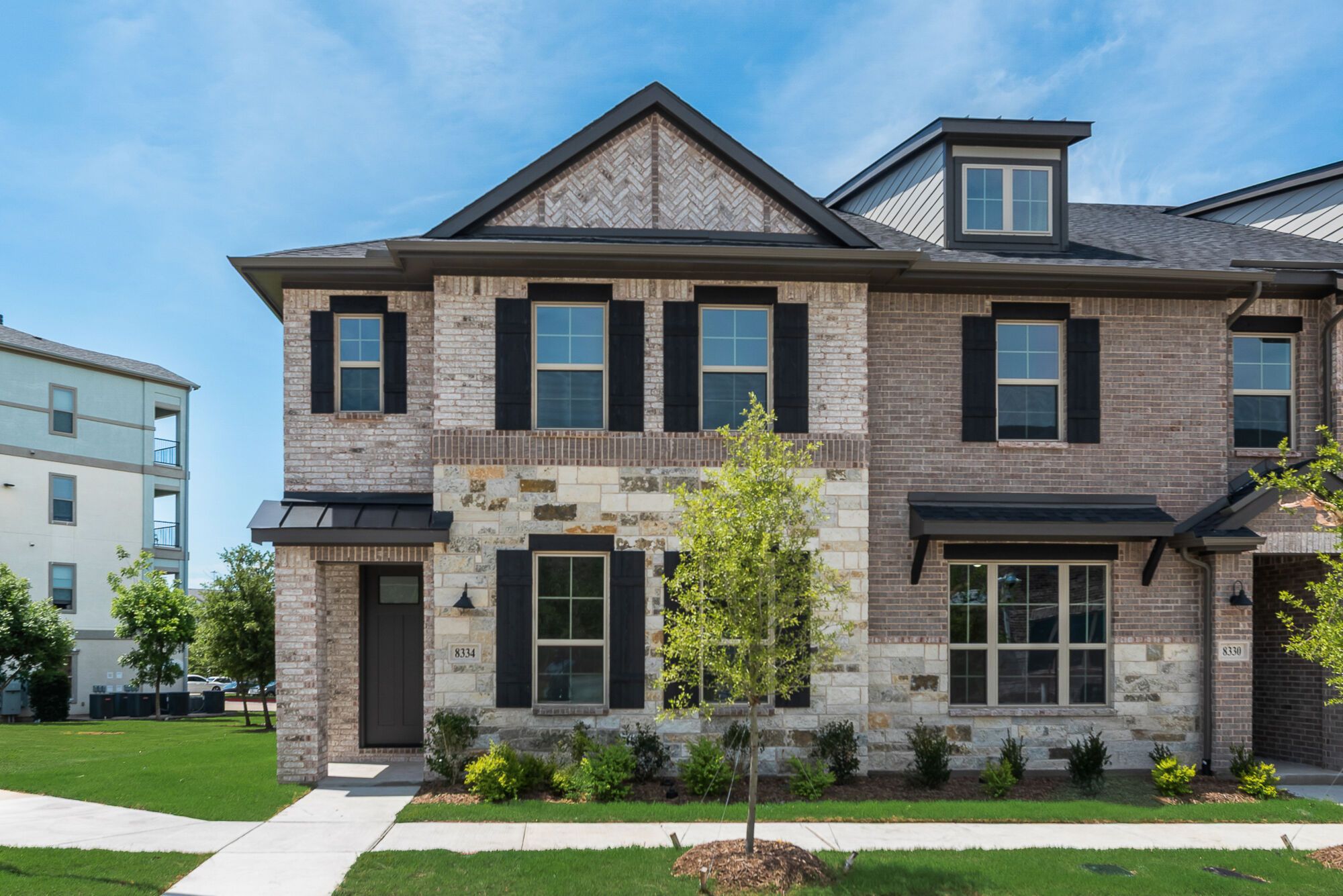 Exterior:Front Elevation