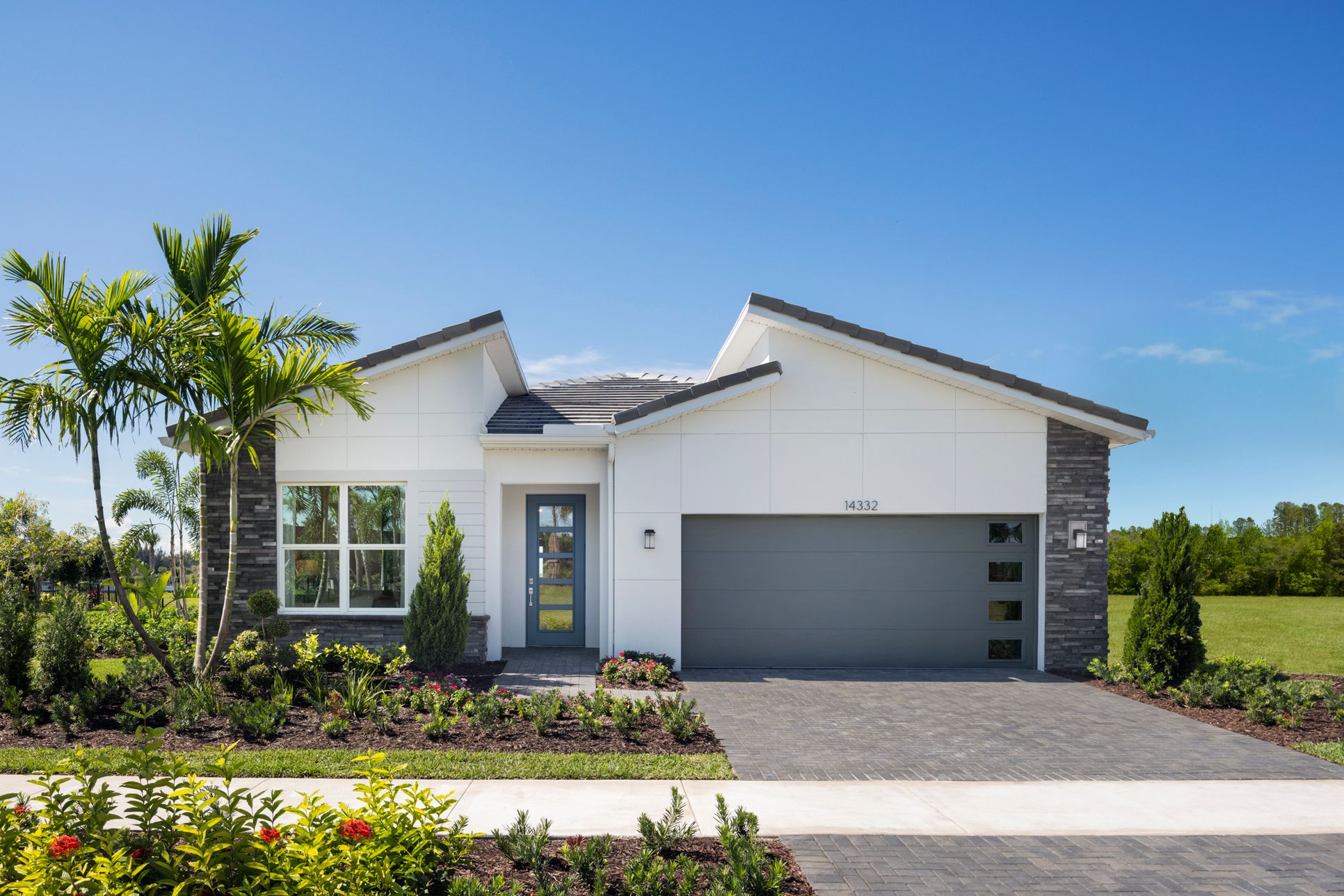 Meridian Exterior Day:Seville
