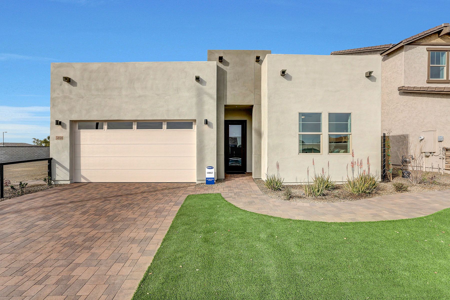 Cobalt Model:Model Home
