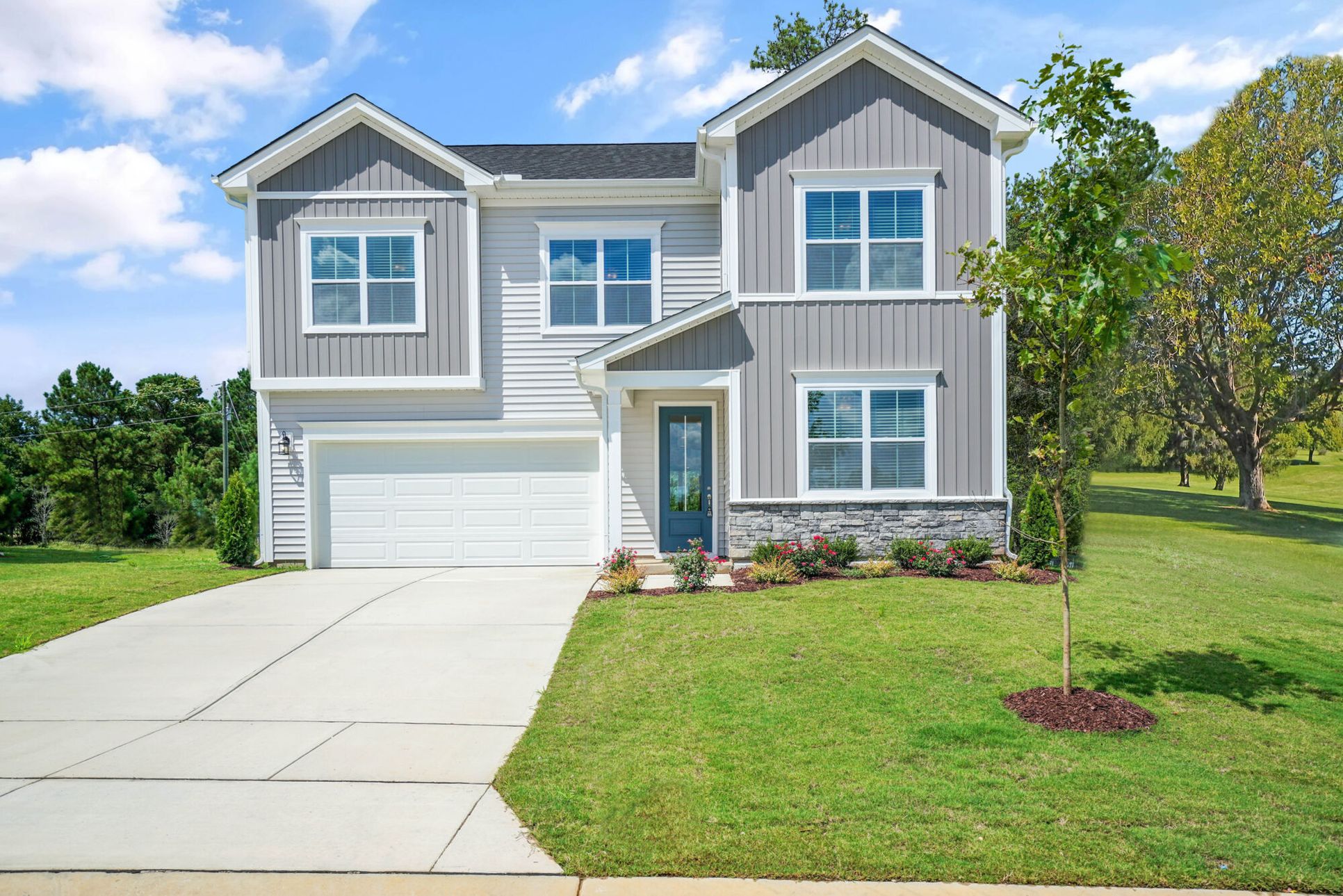 Exterior:Shenandoah - Farmhouse Elevation