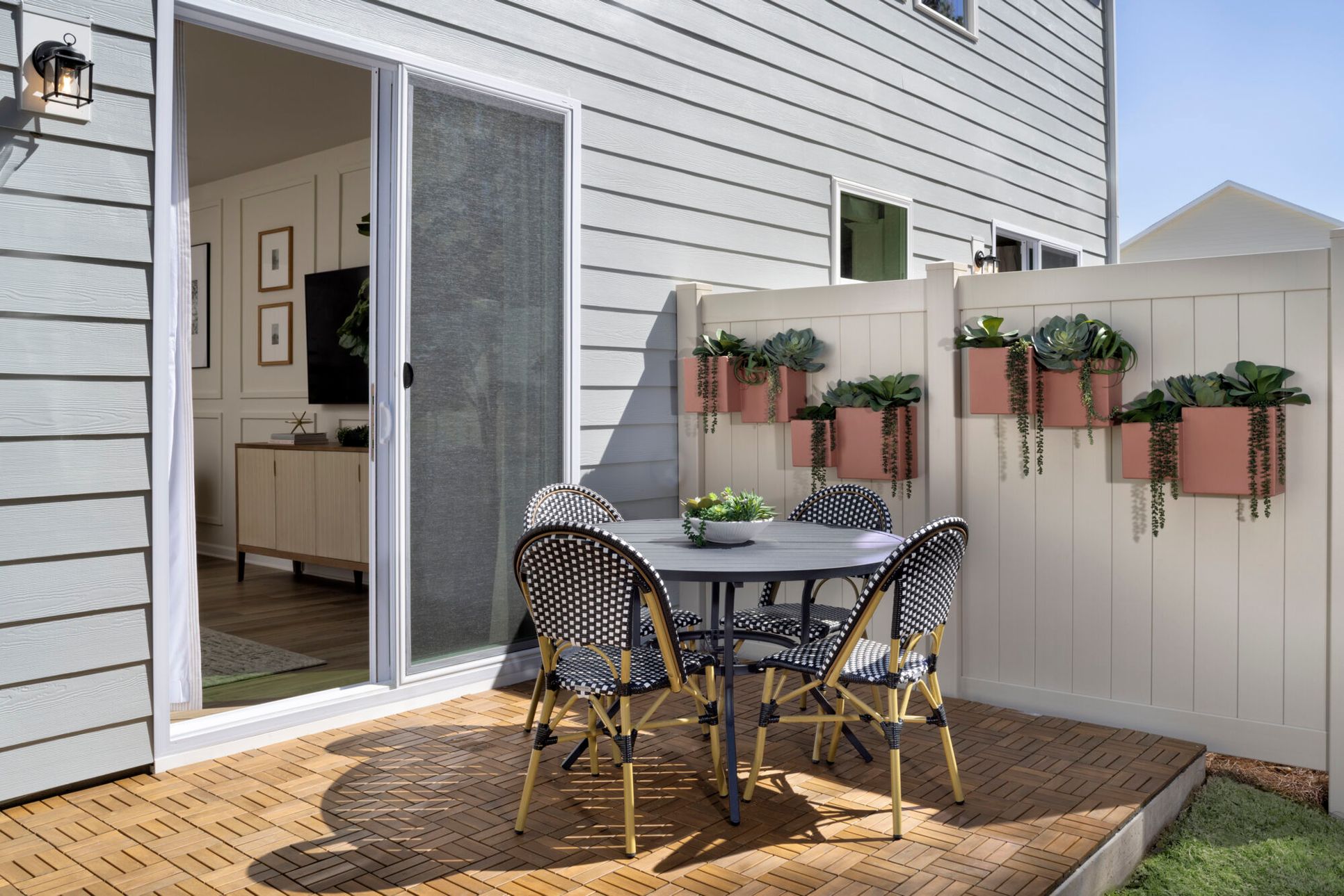 Exterior:Photo representation of the Sierra plan. Colors, finishes and options will vary.