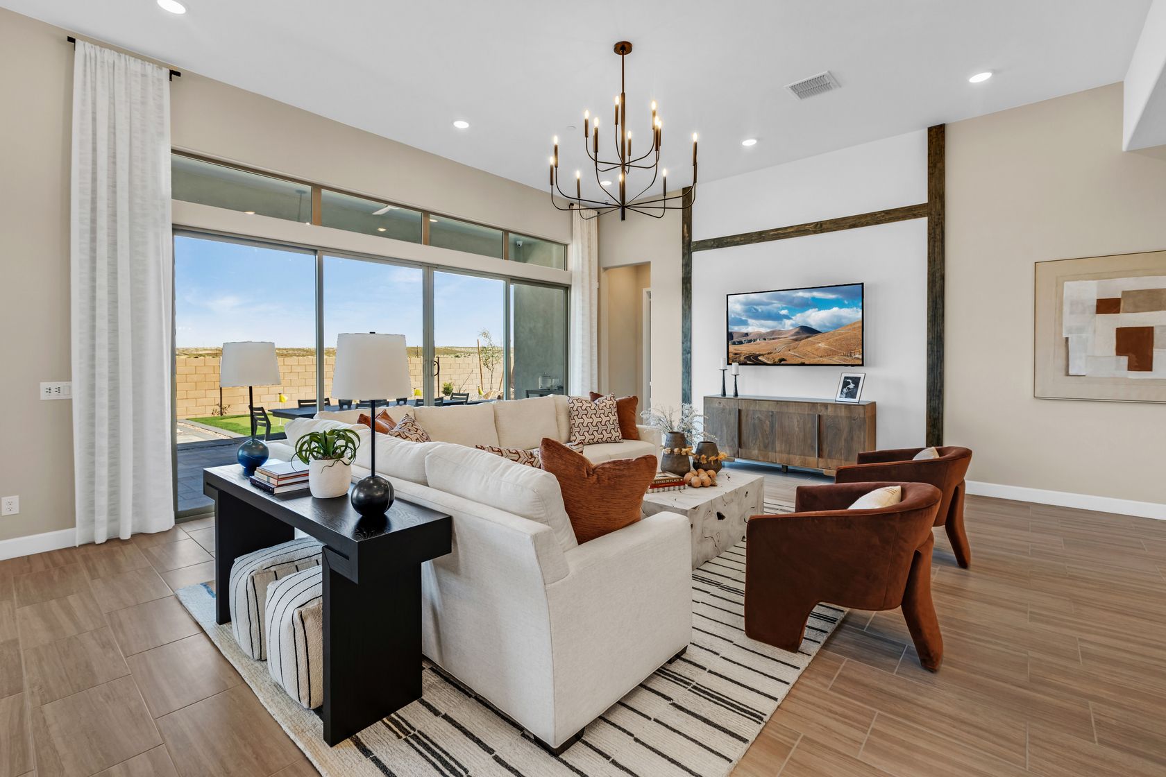 Mountain View Ranch:Hunter - Greatroom