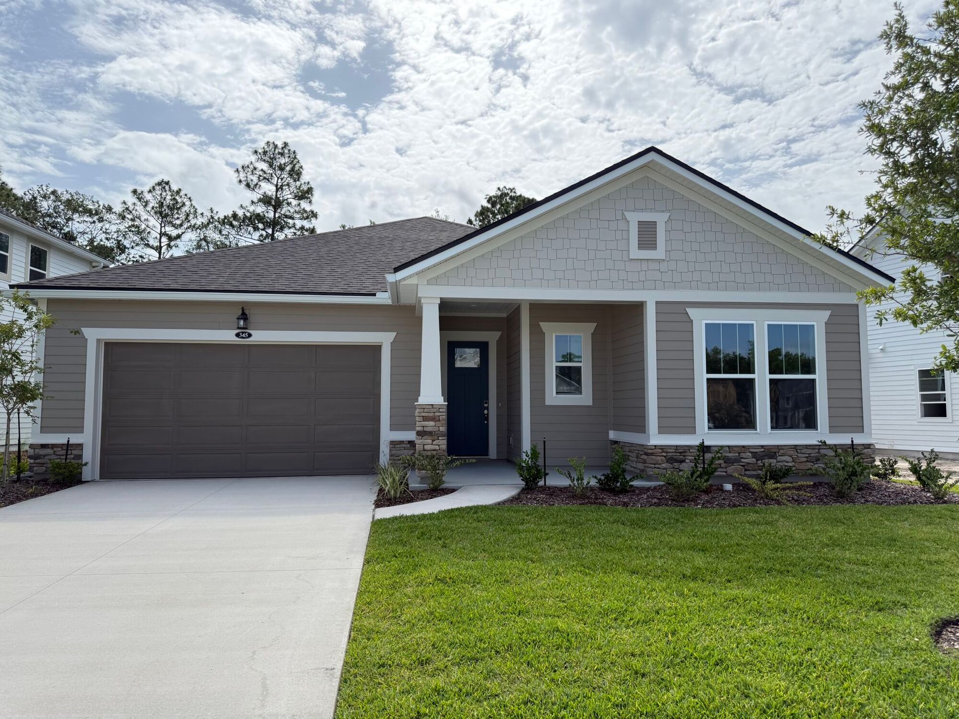 Exterior:Craftsman Exterior Style