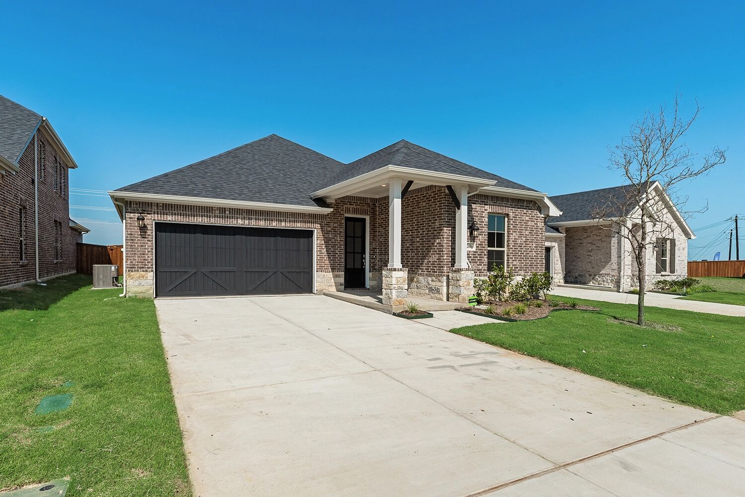 Exterior:Aurora Hill Country 2