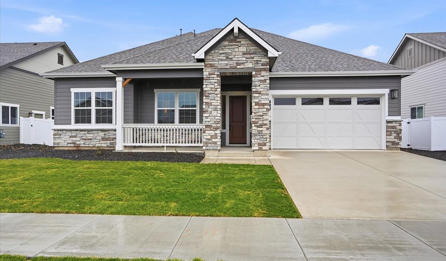 Delaney-Lot28-HevostilaEstates Exterior:Exterior