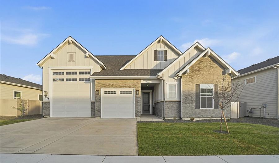 Deacon-24-IronMountainVista Exterior:Exterior