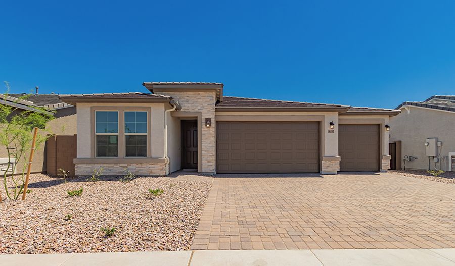 Sapphire-Lot28-SeasonsatpraderaIII Exterior:Exterior