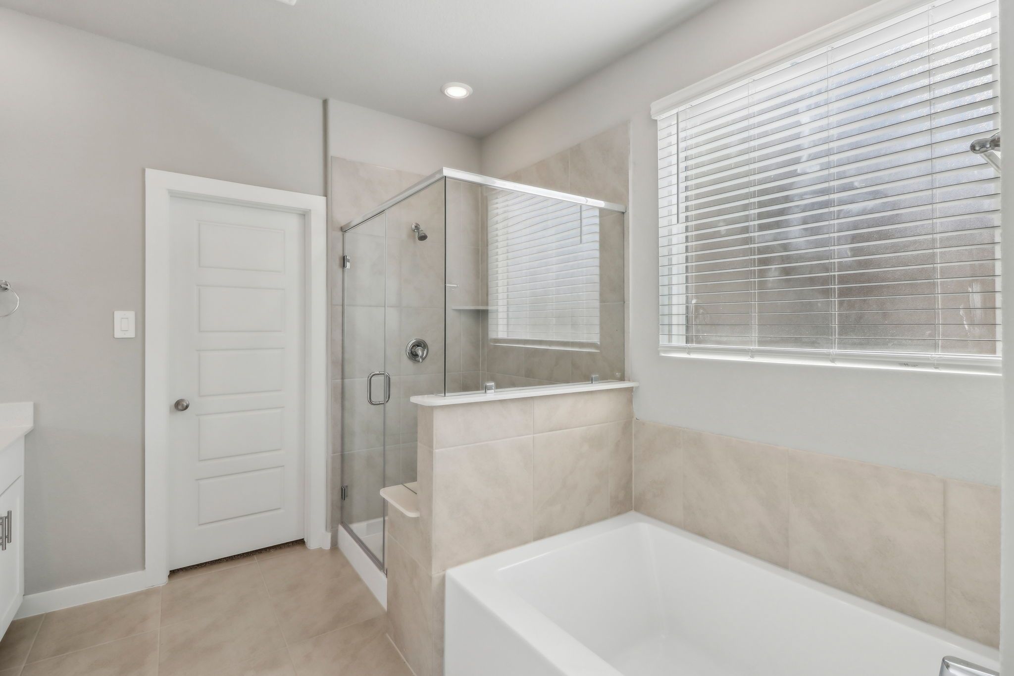 25-web-or-mls-Houston - Pine Lake Cove - 18079 Martin Pines Dr, Conroe, TX 77356 - 020.jpg:25-web-or-mls-Houston - Pine Lake Cove - 18079 Martin Pines Dr, Conroe, TX 77356 - 020.jpg